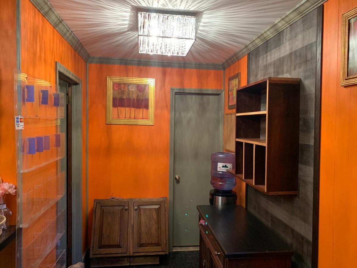 Starlite Motel & Suites Big Indian Екстер'єр фото